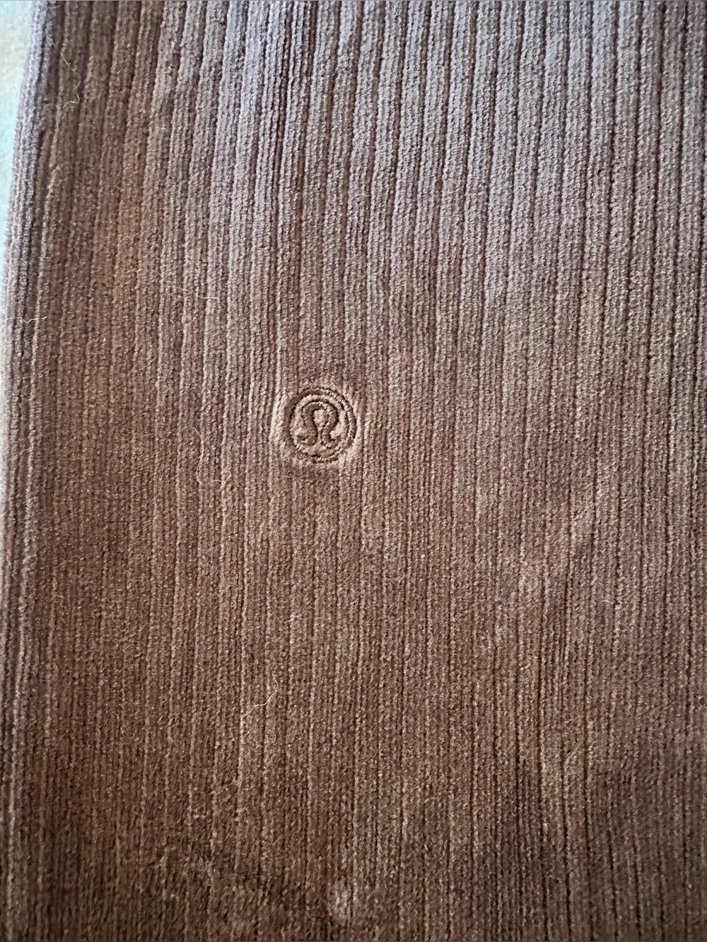 Lululemon Scuba Mid-Rise Wide-Leg Crop *Velvet Cord 8 Espresso Brown - Picture 12 of 15